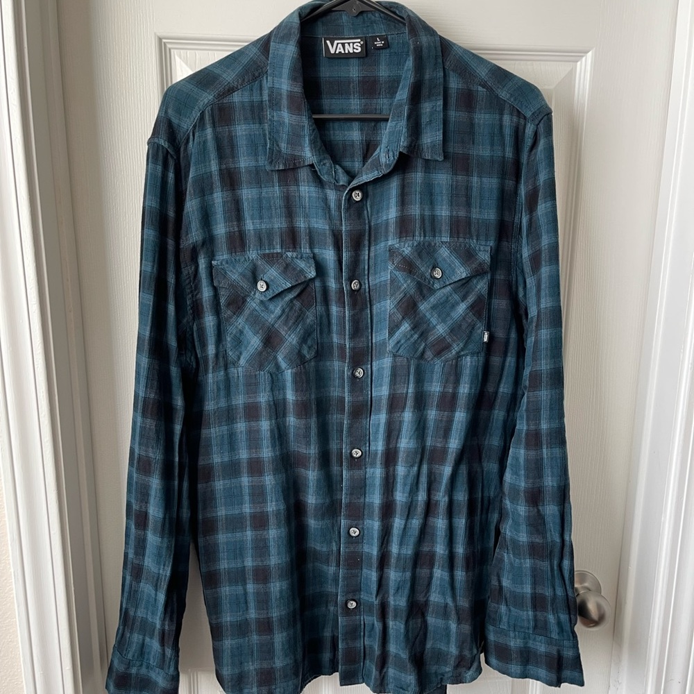 Men’s Vans button down long sleeve blue plaid shirt